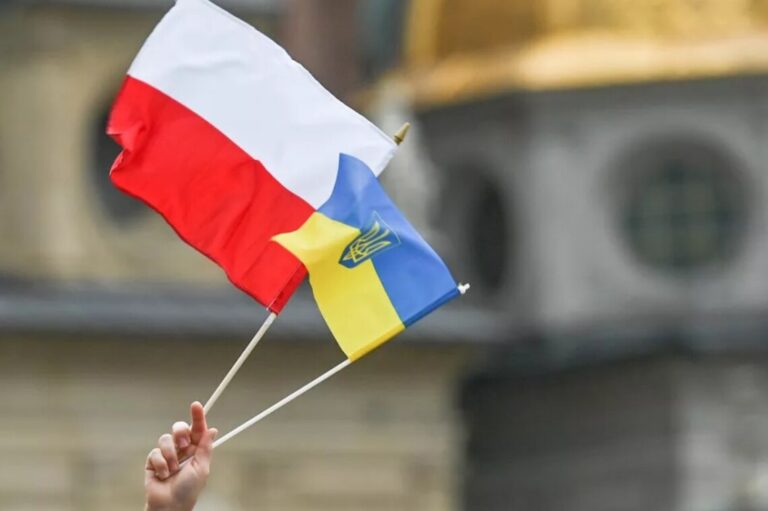 Українських біженців у Польщі чекають нові обмеження