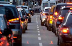 TomTom Traffic Index: які міста у 2025 році стоять у найбільших заторах, скільки часу з’їдають пробки та що це означає для водіїв.