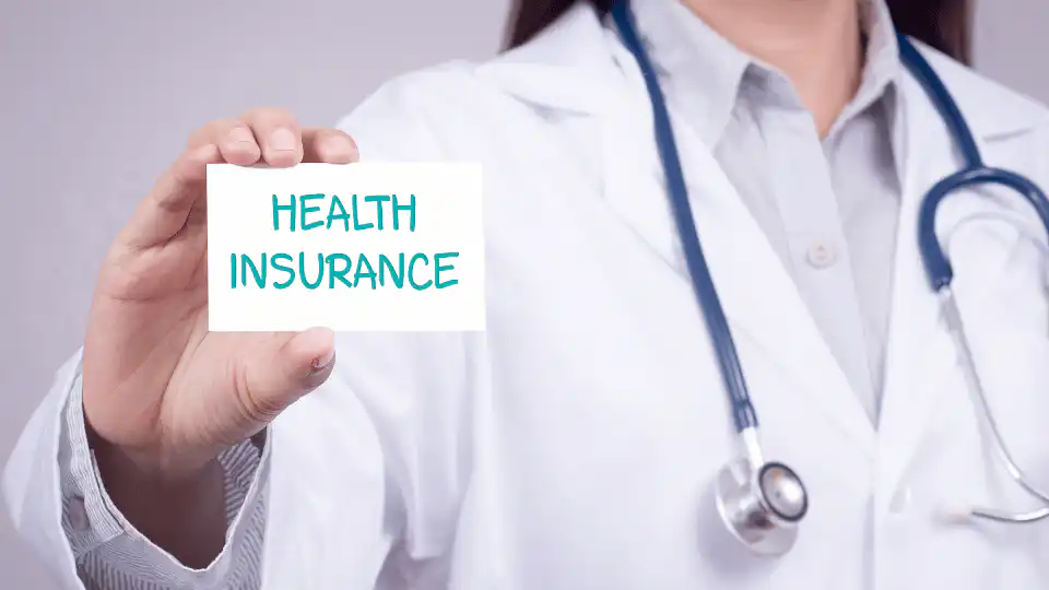 Жовта картка в Данії — ваш ключ до данської медицини: від вибору сімейного лікаря до першого прийому та рецептів.