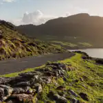 Топ найкрасивіших автомобільних маршрутів Ірландії для road trip влітку 2026