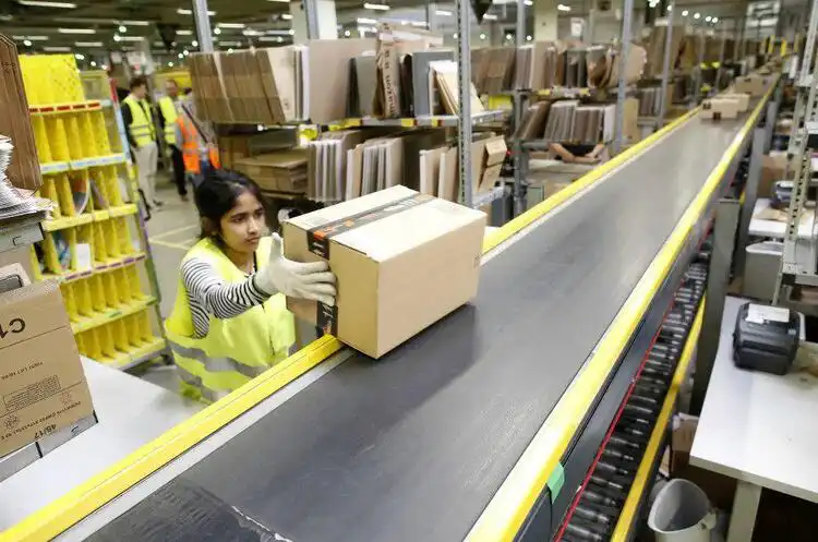 Плануєте продавати на Amazon з Ірландії? Розповідаємо, як зареєструвати акаунт, обрати тариф, працювати з Amazon FBA та правильно сплачувати ПДВ.